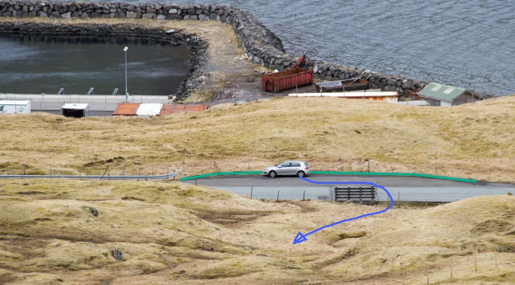 Startingpoint-Parking-Skálabotnur-Selatrað