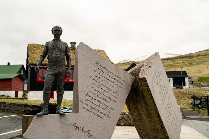 Statue of Mikkjal á Ryggi